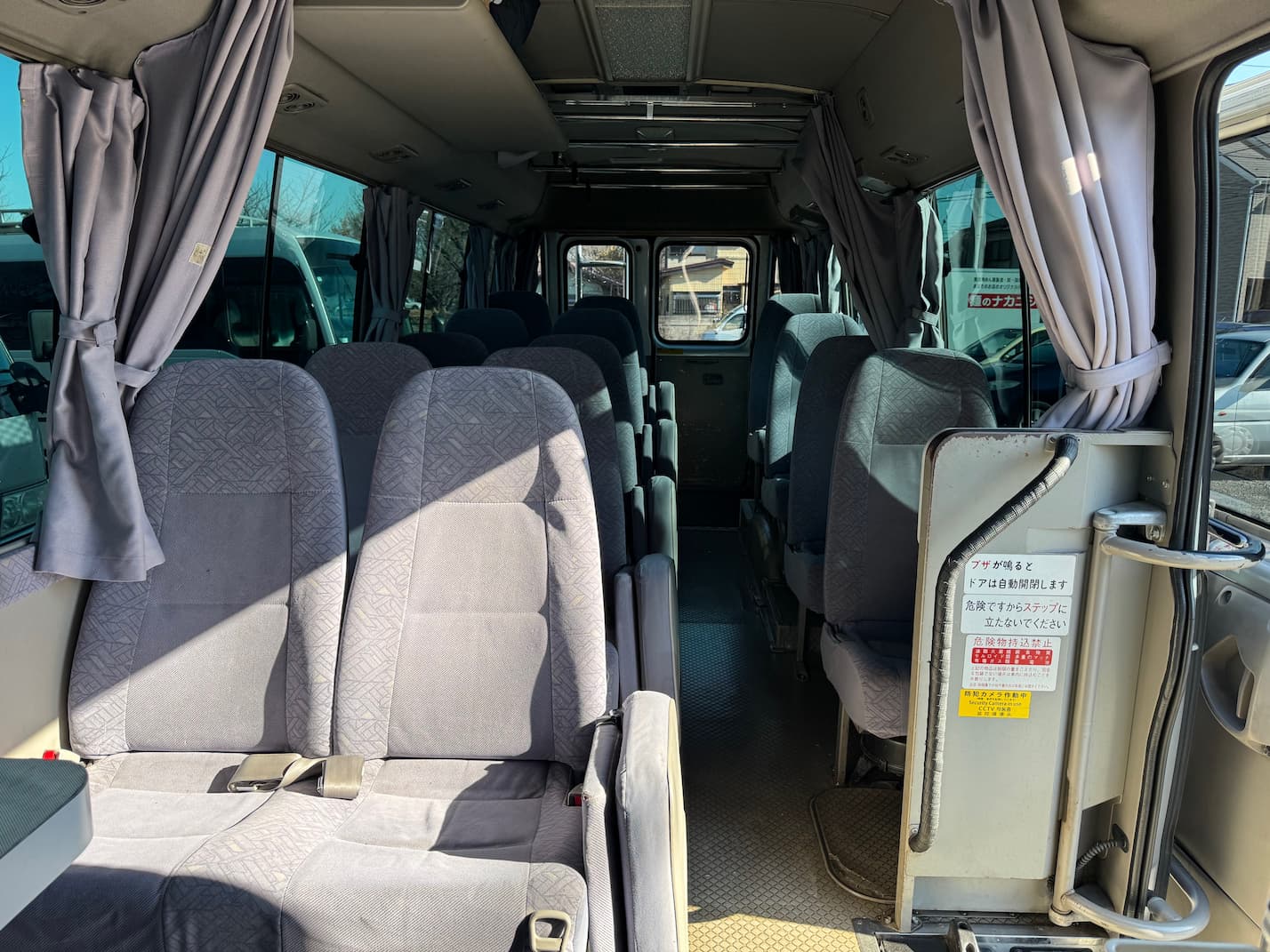 bus 内装