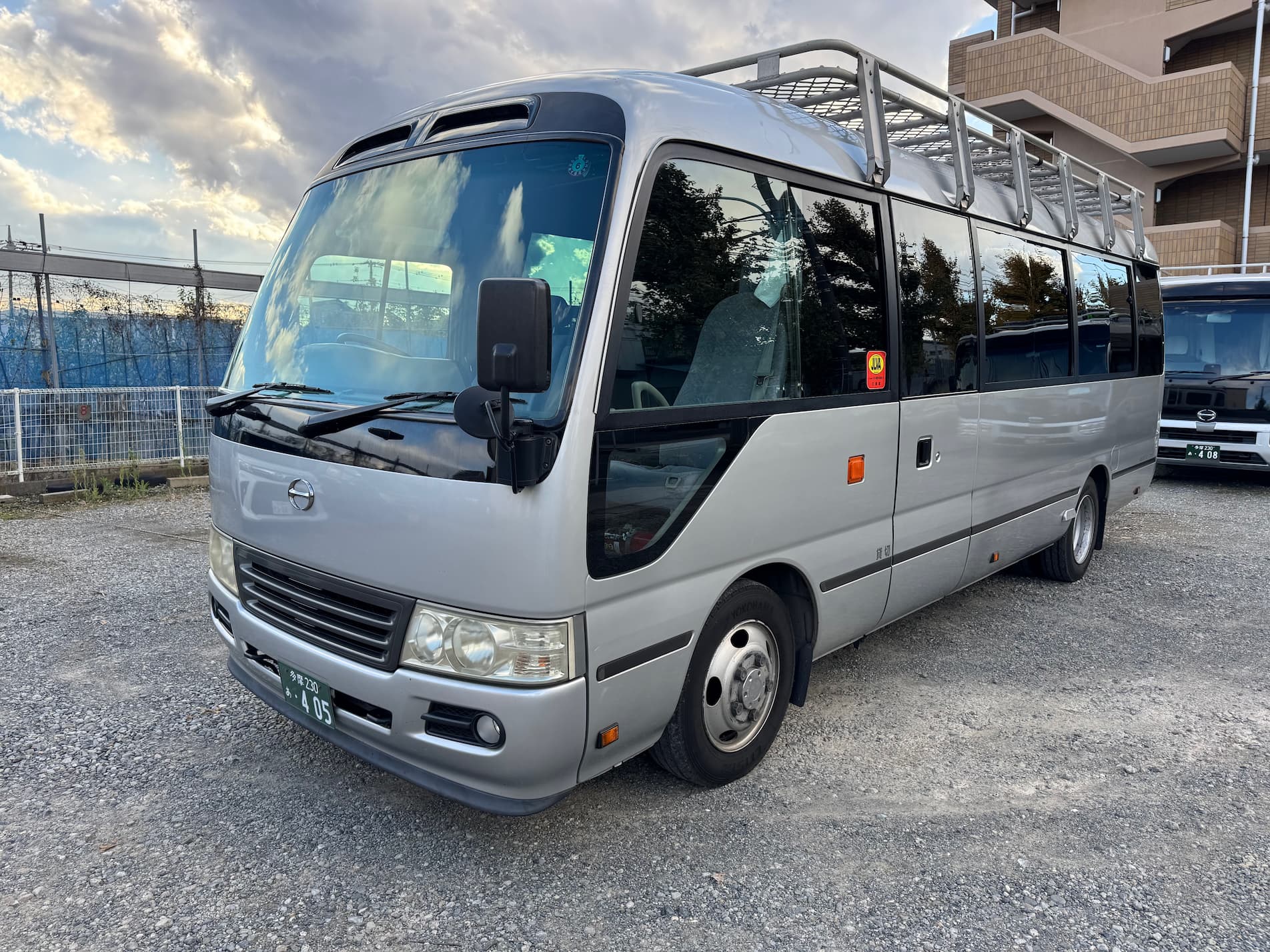 bus 外観